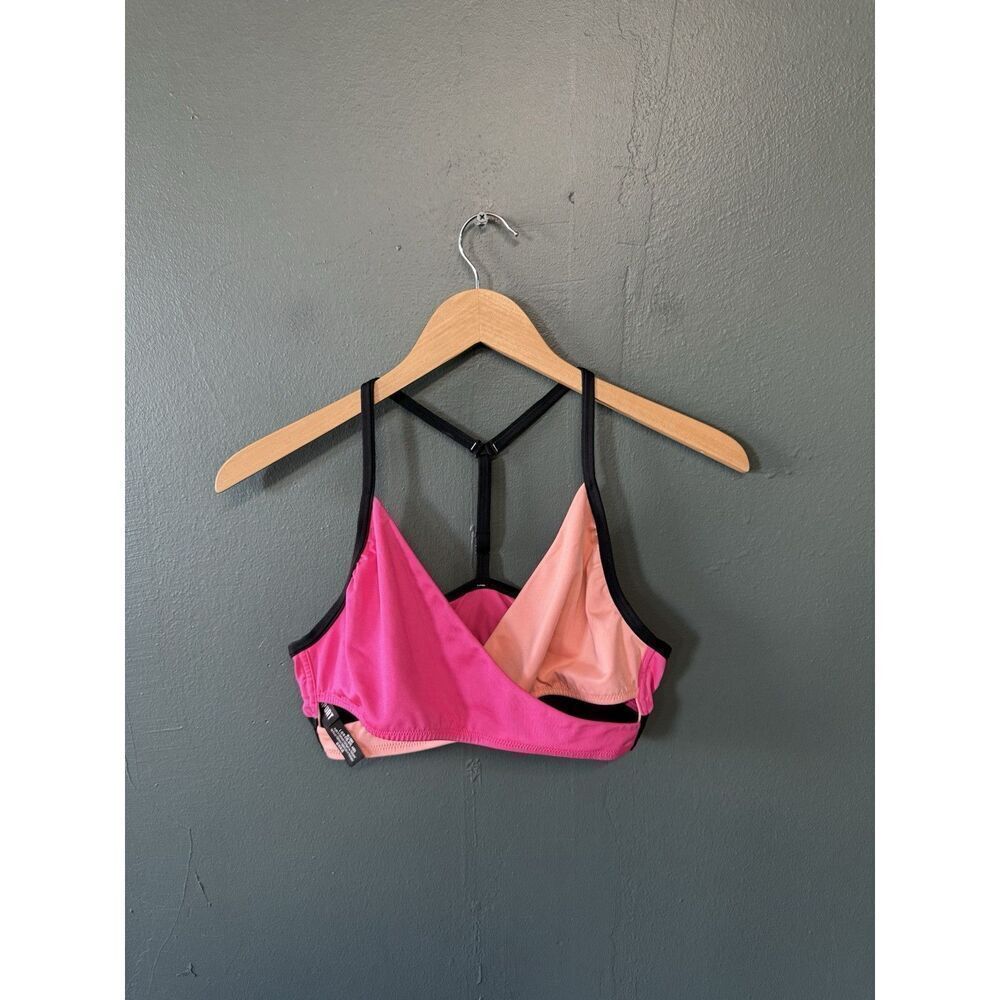 Pink by Victoria Secret Sport Womens Pink Sports Bra Size Medium - Picture 1 of 3